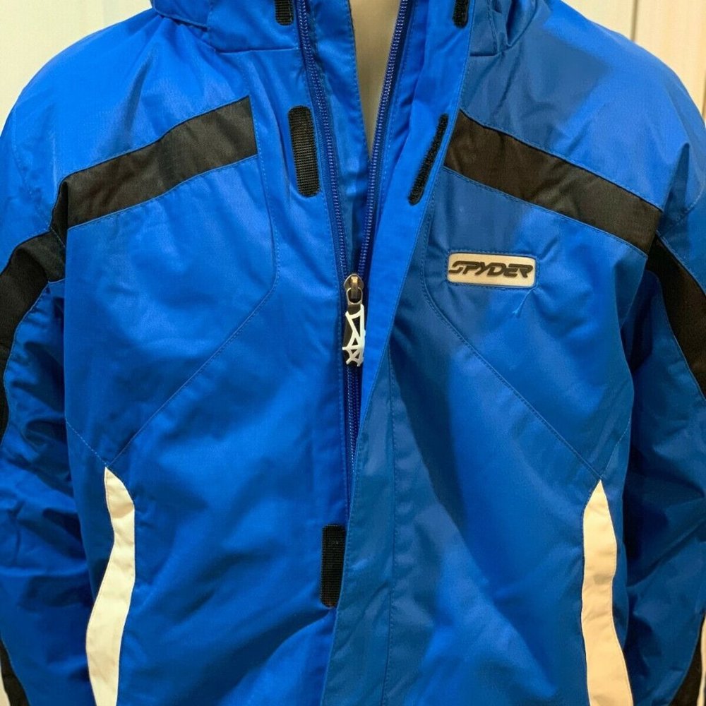 New with tags, authentic 
SPYDER Boys Guard Active Sports